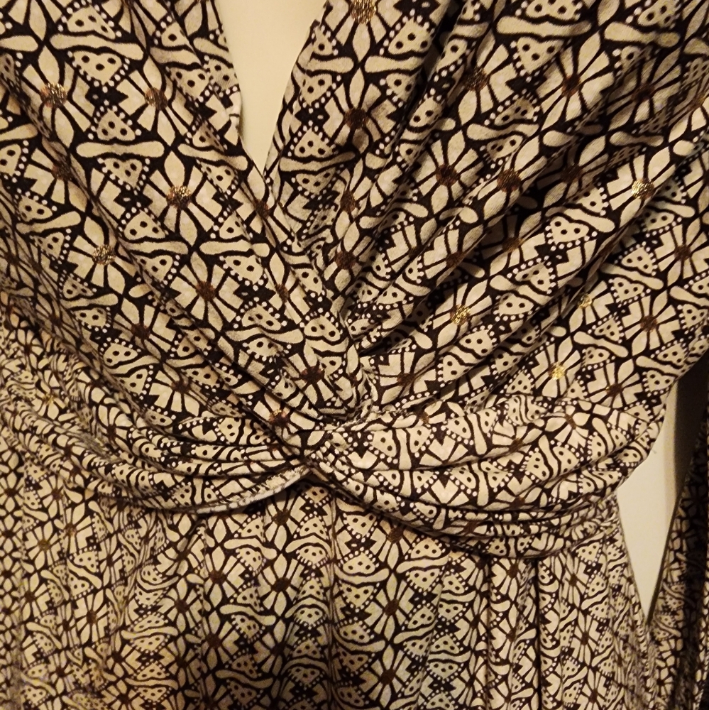 Low cut blouse